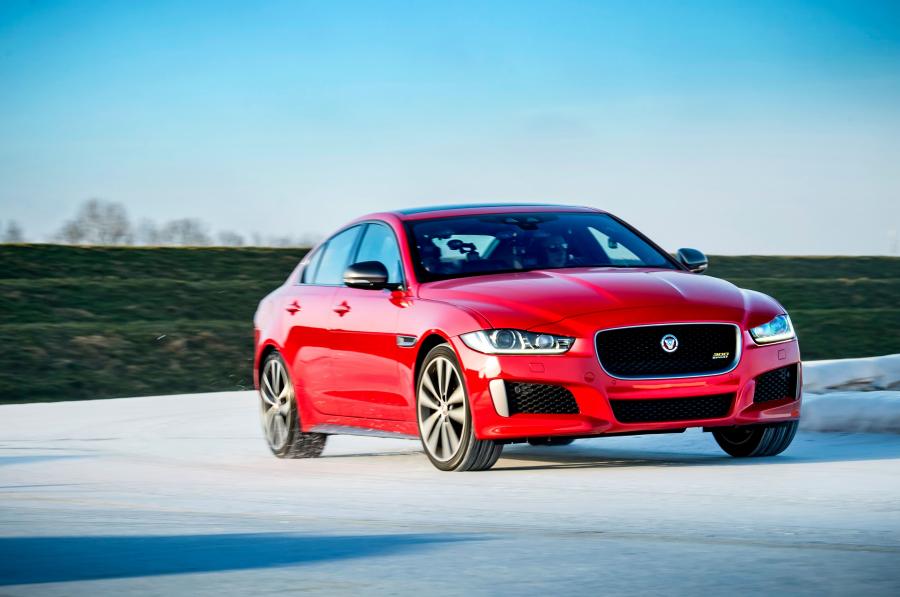  Jaguar XE 300 Sport 2018 года  (WW) (фото 24 из 24)
